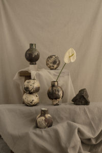 Vasen nebeneinander von Chi Ceramic