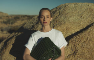 Amber Valetta für Karl Lagerfeld mit Kaktusleder